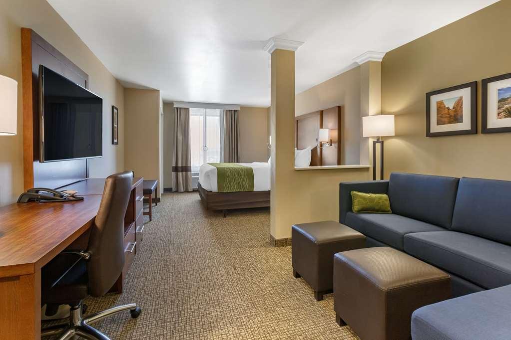Comfort Suites Albuquerque Airport Zimmer foto